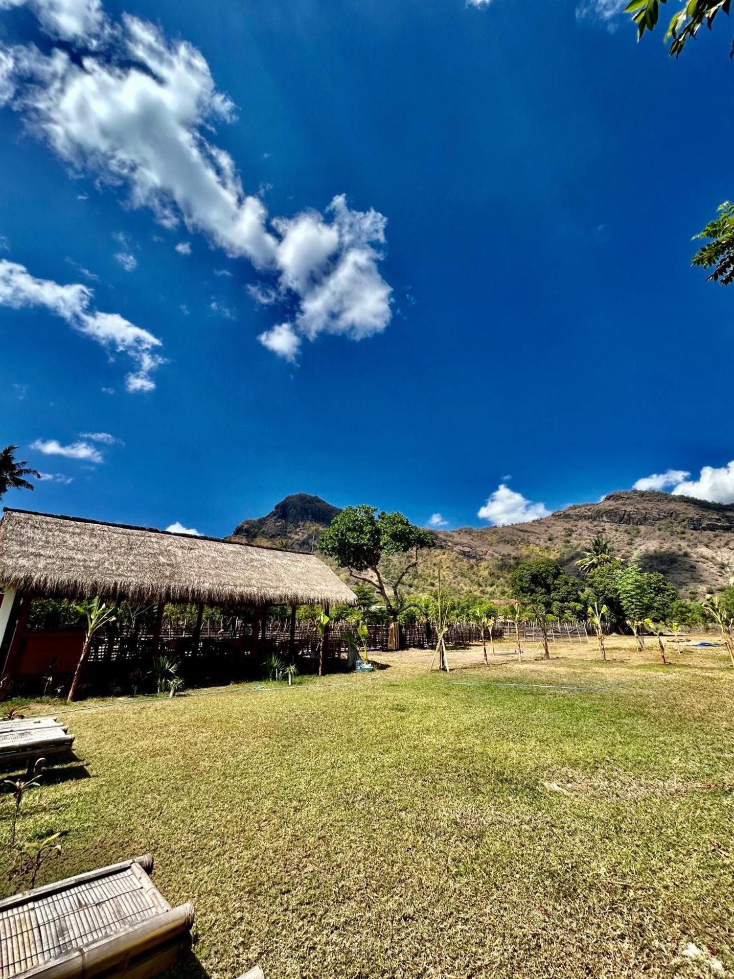 Damai Bungalows Maluk Esterno foto