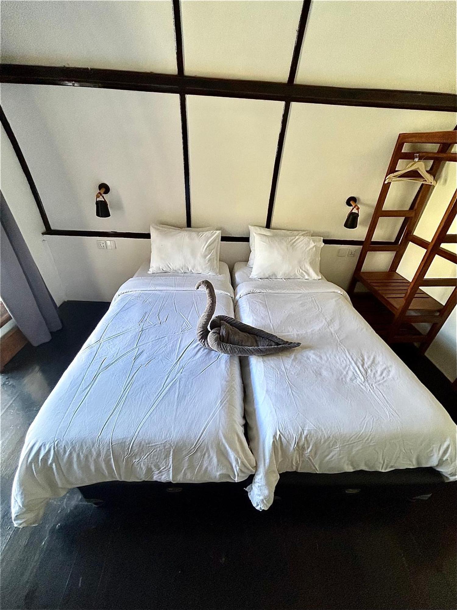 Damai Bungalows Maluk Esterno foto